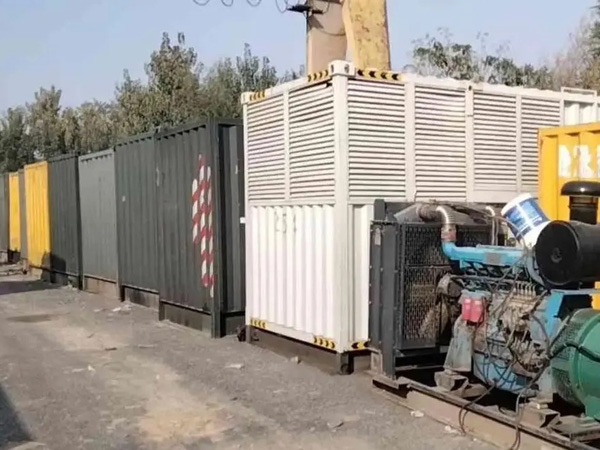 疏勒200KW柴油发电机机组每小时油耗是多少?